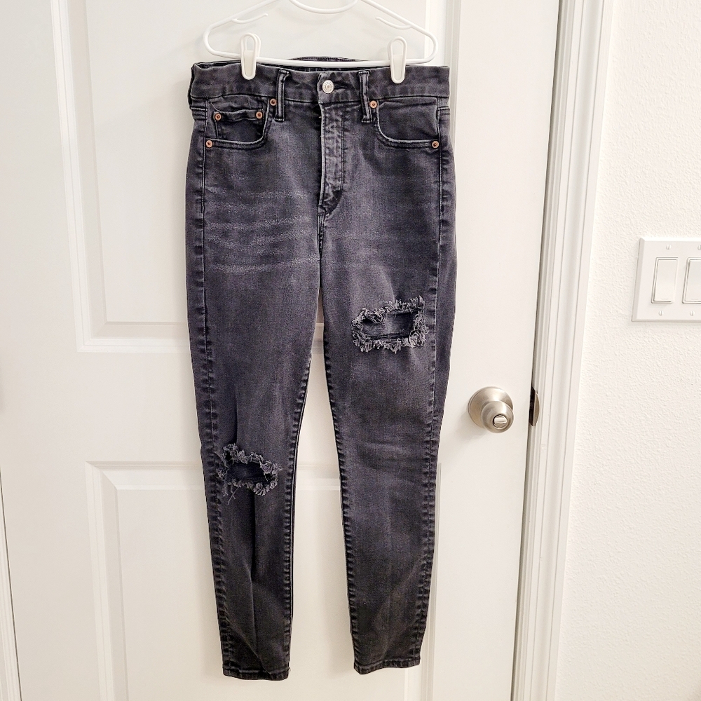 American Eagle Lux(E) Distressed Grungy Black Skinny High waisted Jeans Size 6